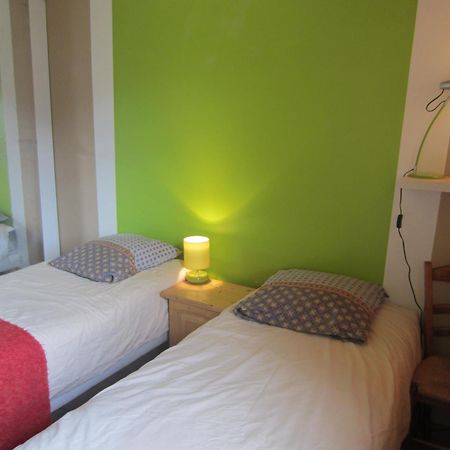 Chez Cat Et Christophe , Chambre Calme Et Lumineuse Chez L'Habitant Avec Vue ギエストル エクステリア 写真
