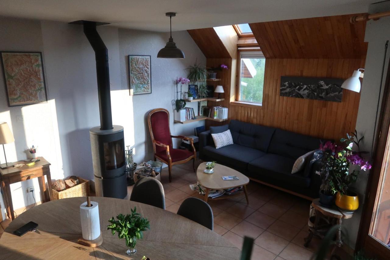Chez Cat Et Christophe , Chambre Calme Et Lumineuse Chez L'Habitant Avec Vue ギエストル エクステリア 写真