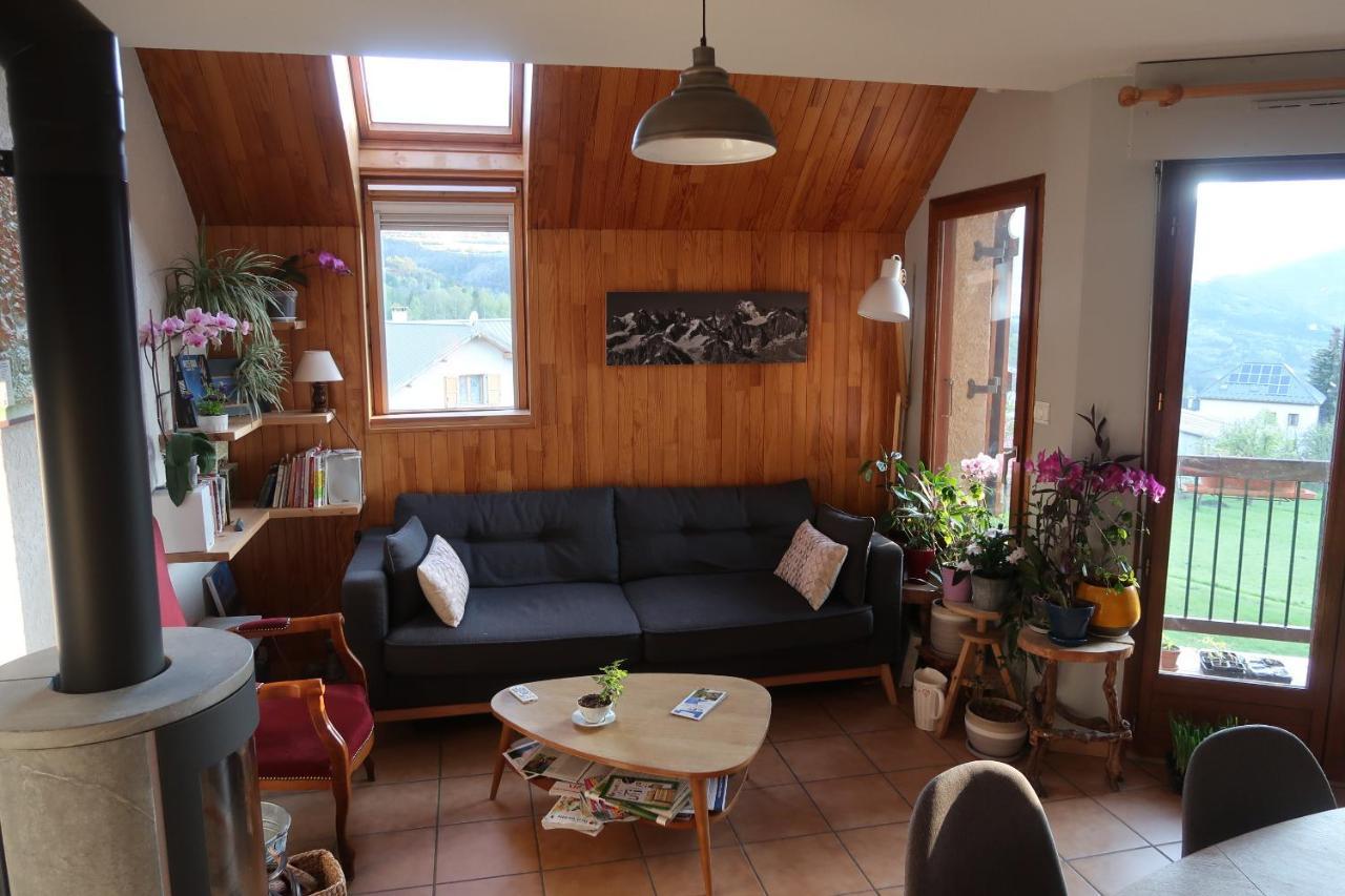 Chez Cat Et Christophe , Chambre Calme Et Lumineuse Chez L'Habitant Avec Vue ギエストル エクステリア 写真